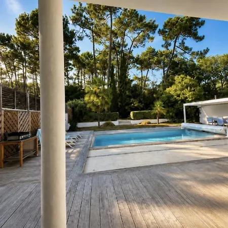 Fredhelma House